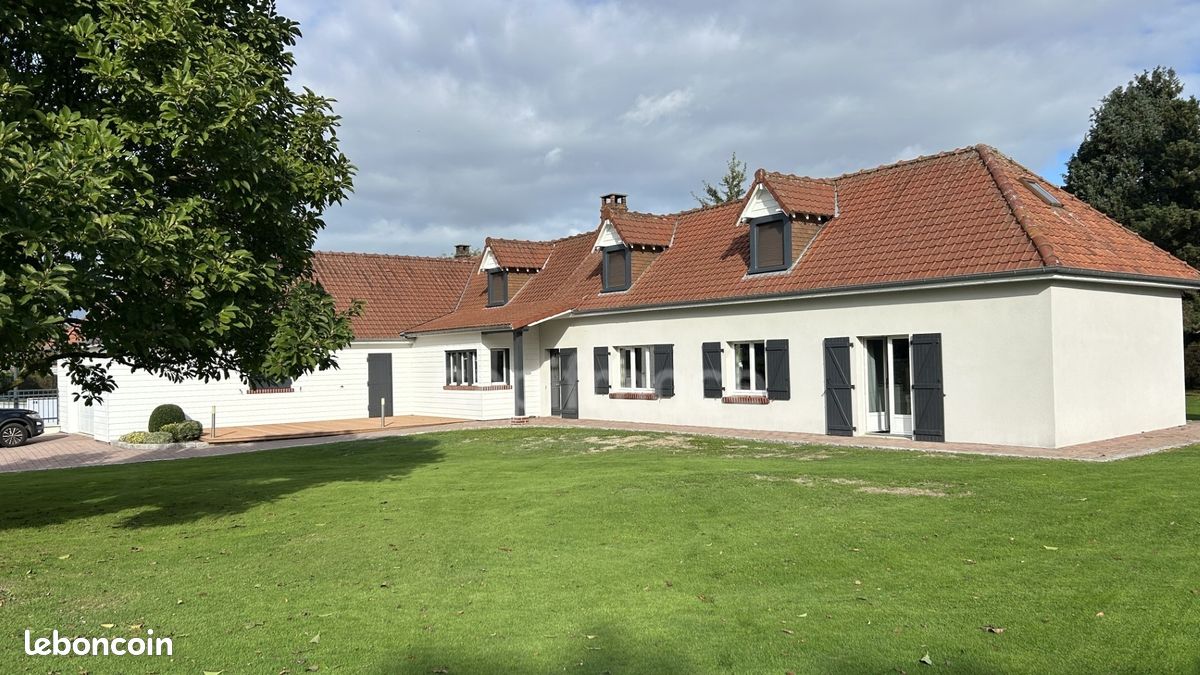Maison 10 pièces 290 m² · à Monchy-sur-Eu · 290 m² · 410 000 €