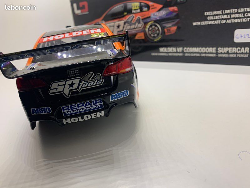 Miniature HOLDEN Commodore Biante 1/18 (image 8)