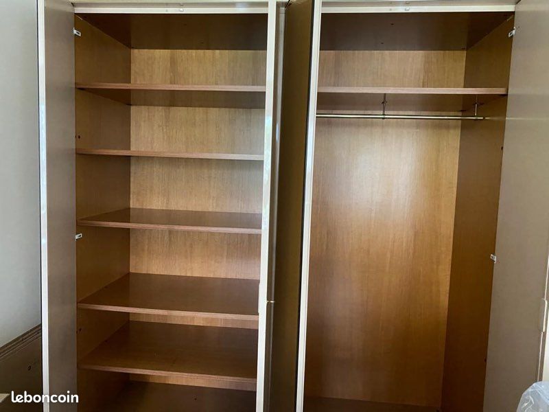 URGENT- armoire crème laquée miroir , intérieur bois (image 2)
