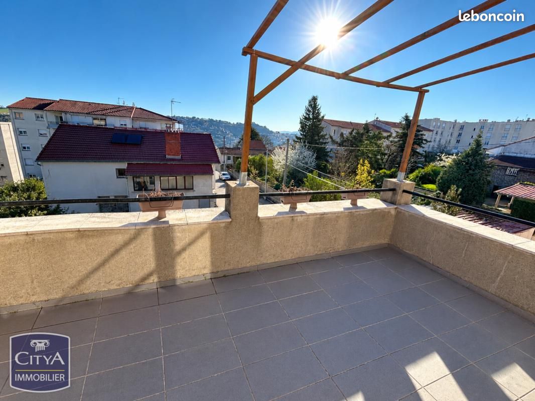 Appartement 4 pièces 82 m² · à Saint-Genest-Lerpt · 82 m² · 139 000 €