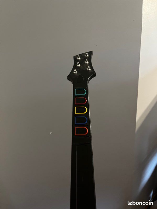 Guitare « guitare herro wii » (image 4)