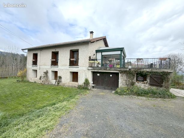 Propriété 4 pièces 130 m²