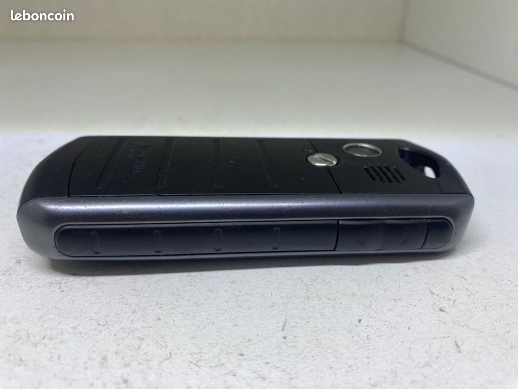 Téléphone portable Samsung Solid GT-B2710 (image 4)