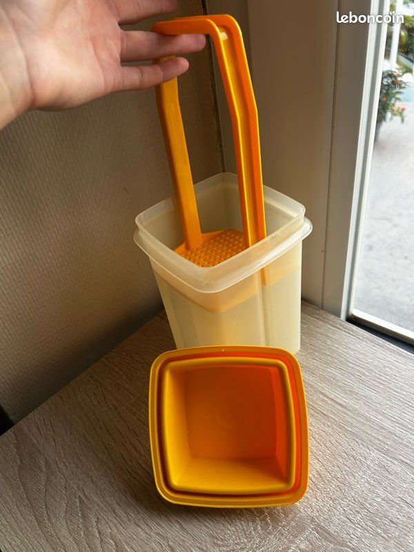 B)TUPPERWARE Pot à Cornichons Boîte à Condiments hermétique Jaune vintage