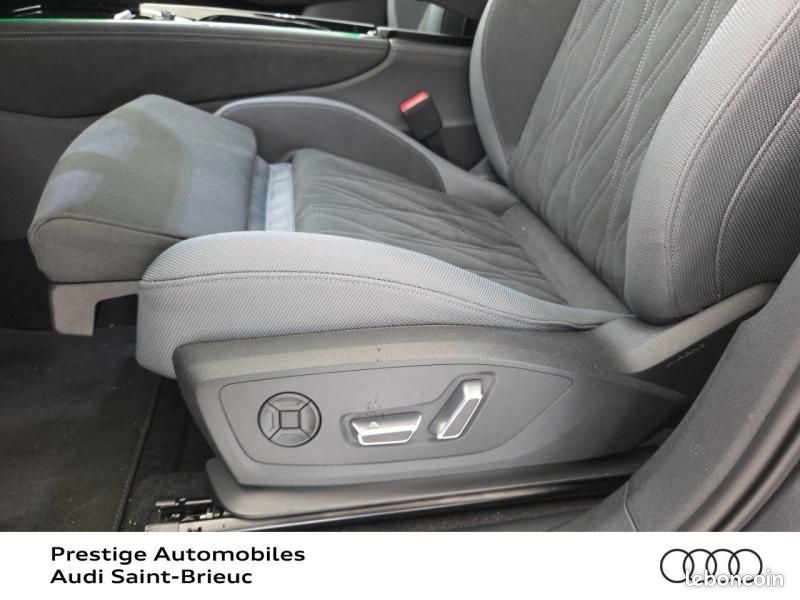 Audi Q3 1.5 e-hybrid 272ch S line S tronic 6 (image 12)