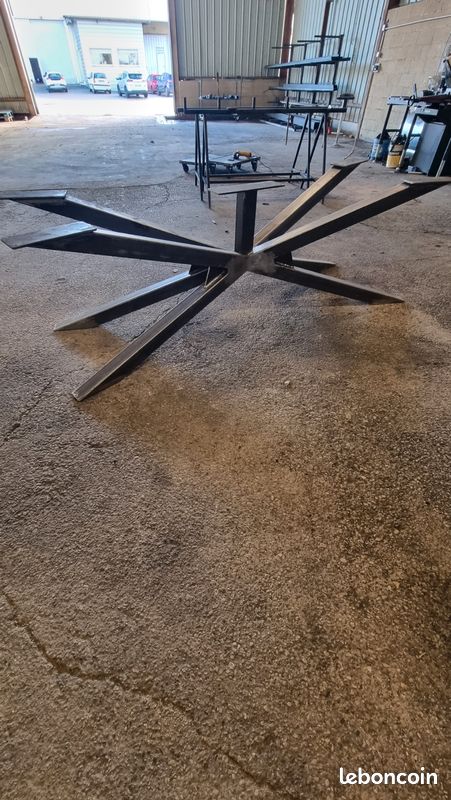 Pieds de tables en acier pour tous les goûts (image 8)