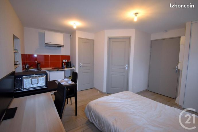 Studio 1 pièce 19 m²