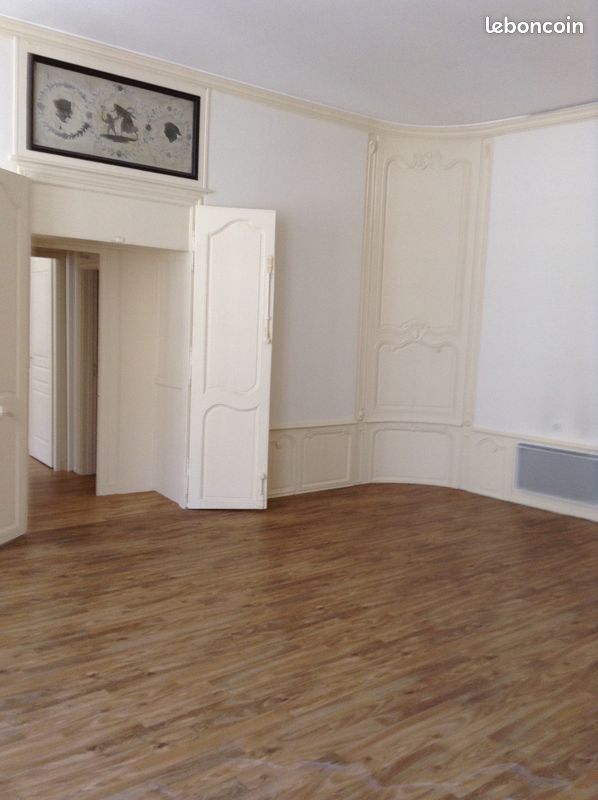 Appartement 2 pièces 65 m² · à Saintes · 65 m² · 650 €/mois