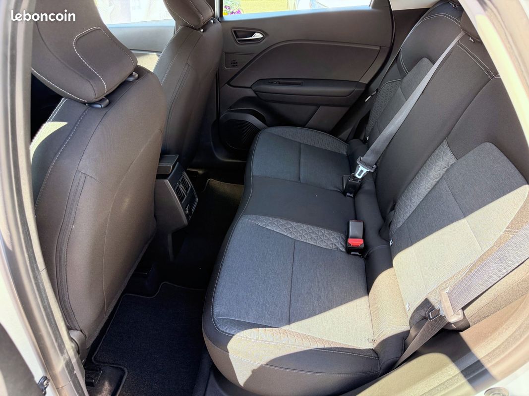 Renault Captur II 1.6 E-Tech Hybride rechargeable 160 ZEN (image 6)
