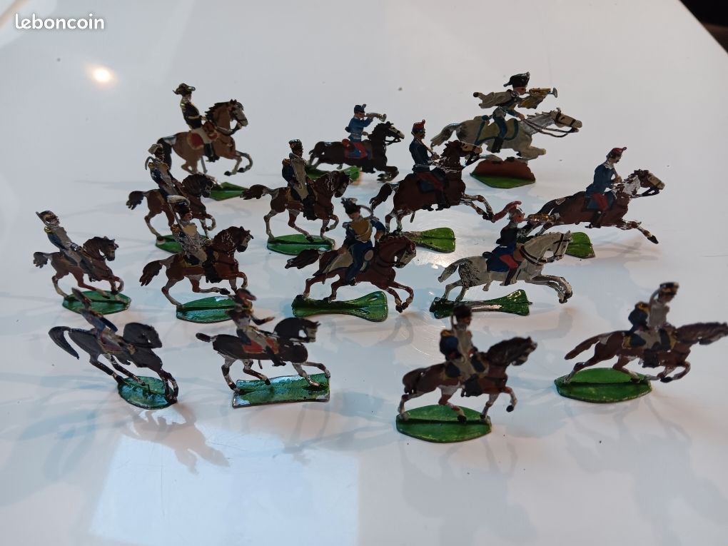 Plats d'étain - Heinrichsen Zinnfiguren : 16 chasseurs