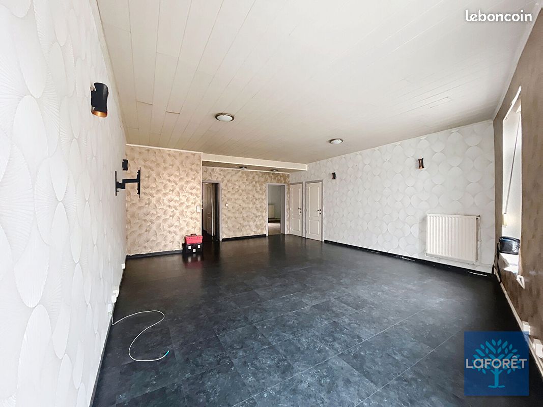 Appartement 5 pièces 77 m² · à Jeumont · 77 m² · 65 000 €