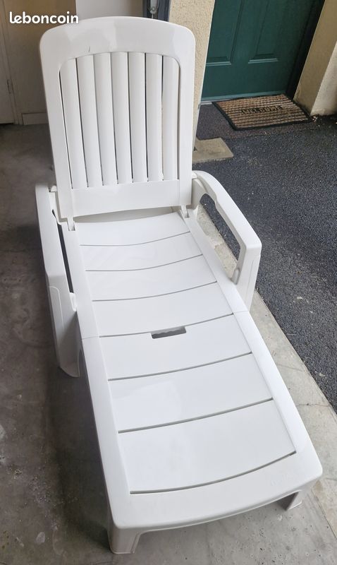 Bain de soleil Miami Grosfillex blanc avec et coussin bleu (image 3)
