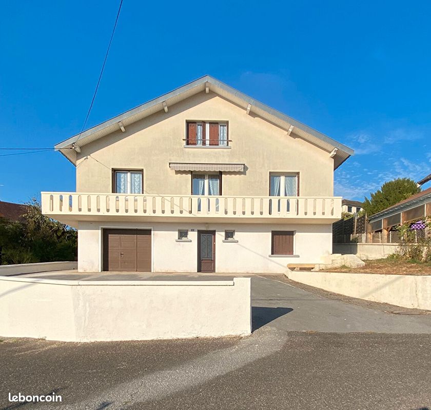 Maison 8 pièces 143 m² · à Montmorot · 143 m² · 199 000 €