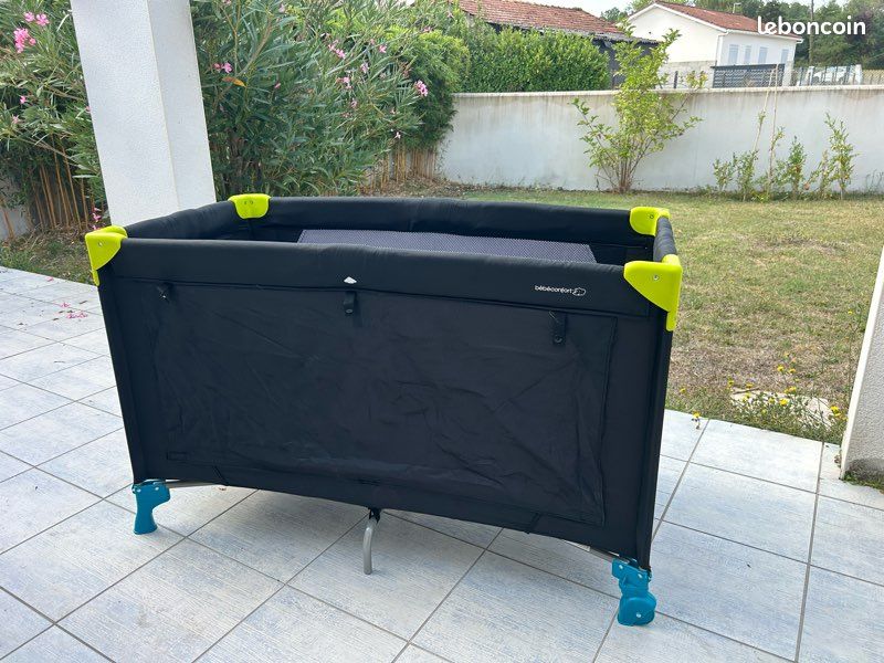 Lit parapluie avec matelas (image 1)