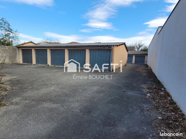 Parking/box 240 m² DECINES-CHARPIEU