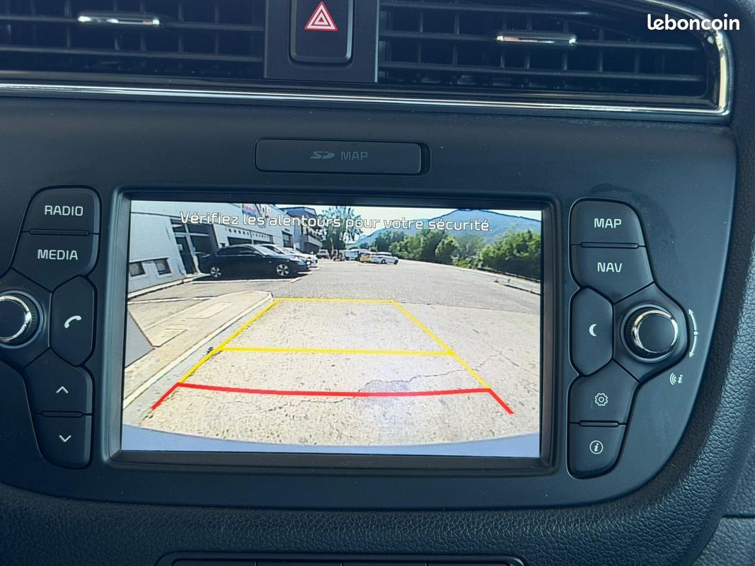KIA CEE'D 1.6 CRDi 136 ch ISG GT Line DCT7 (image 18)