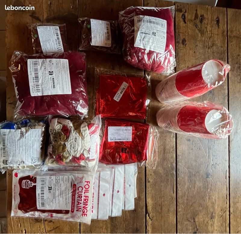 Ensemble De Couronnes De Ballons Rouges, Dorés Et Blancs, Utilisés Pour Les Décorations De Mariage, D'anniversaire, D'anniversaire, De Vacances Et De Fête, 146 Pièces