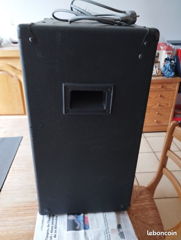 Ampli basse fender BXR 100w avec équaliseur (image 3)