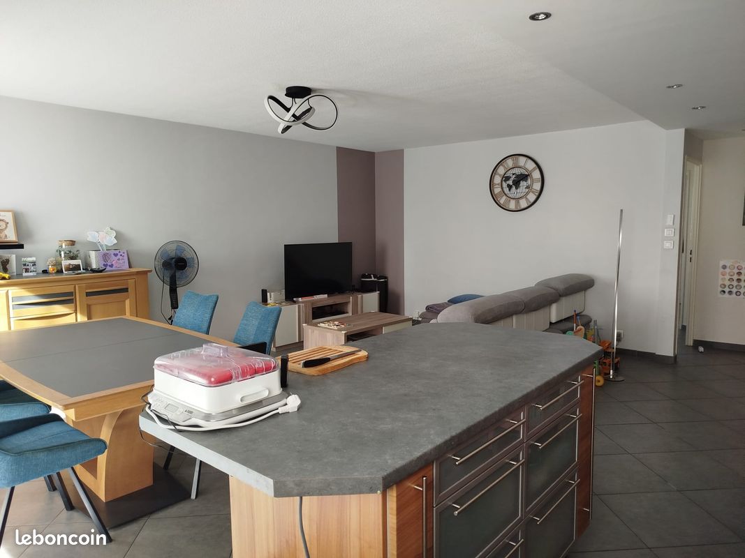 Parking 3 pièces 74 m² · à Lyon · 74 m² · 307 000 €