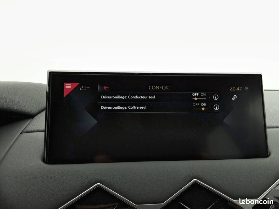 DS 3 Crossback DS3 PureTech 130 EAT8 - Connected Chic (image 26)