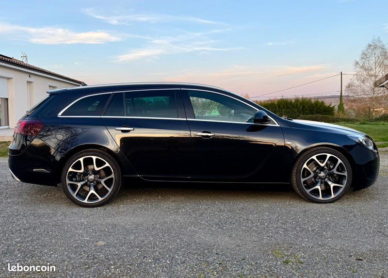 Opel Insignia OPC 2.8L V6 325ch Break 2014 Phase 2 Sports Tourer (image 4)