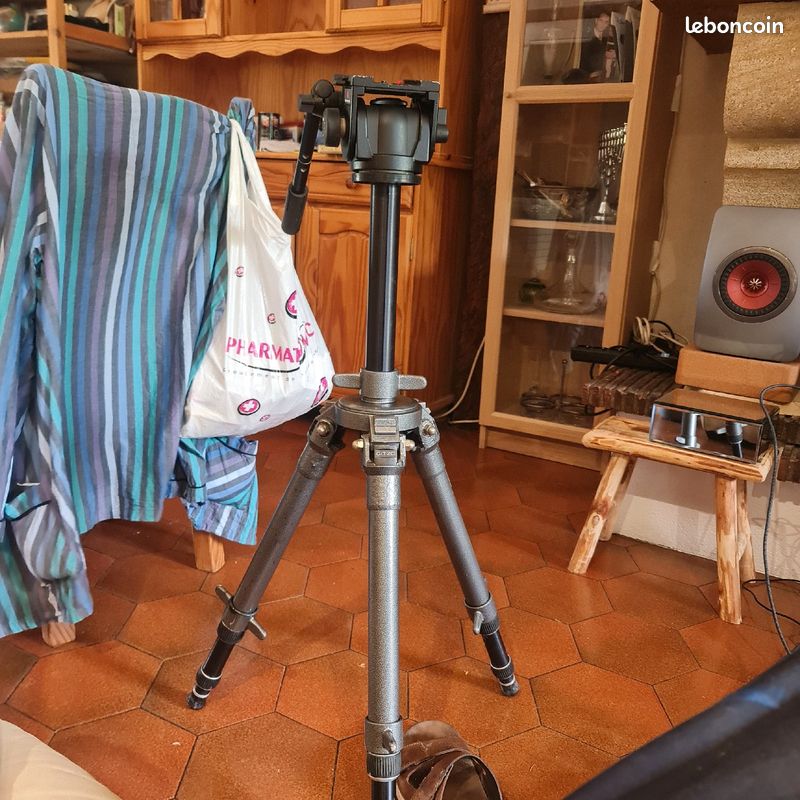 Ensemble trepieds Gitzo et rotule Manfrotto 501 (image 8)