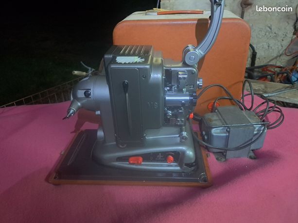 Projecteur Super 8 Bolex SP80 Sonore - 1975, Suisse (Excellent état, Fonctionne)