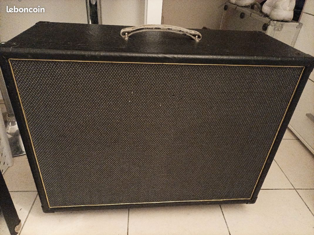 Cabinet Bugera 212V-BK (image 1)