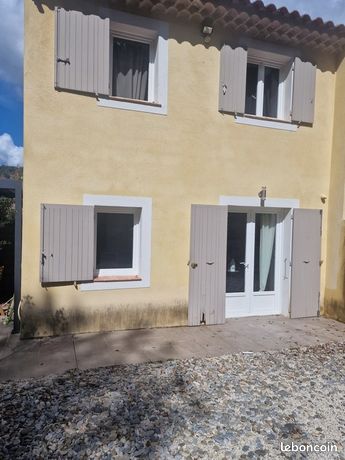 Maison à louer à Jouques