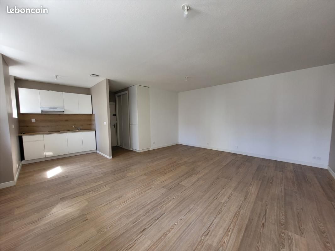 Appartement 2 pièces 59 m² · à Clermont-Ferrand · 59 m² · 550 €