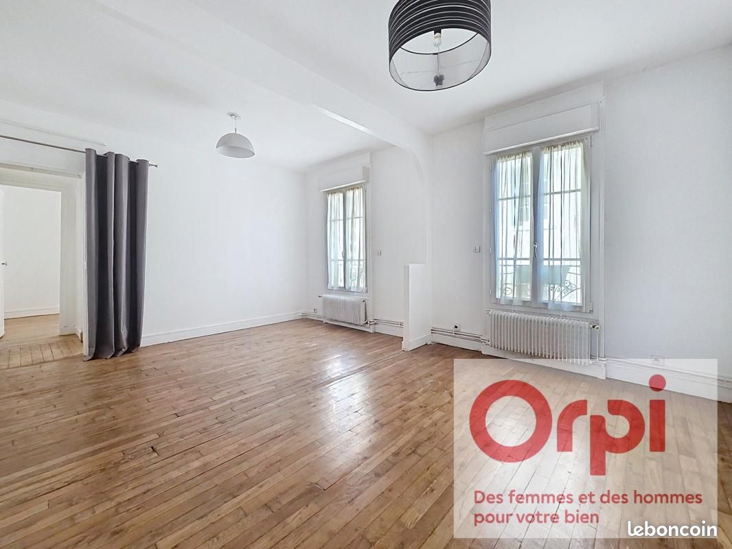 Appartement 1 pièce 42 m² · à Issy-les-Moulineaux · 42 m² · 259 000 €