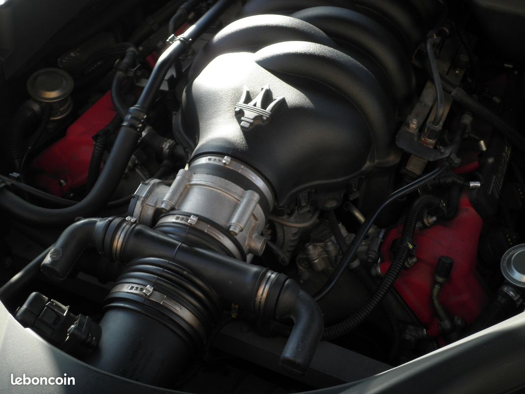 MASERATI quattroporte 2006 - 31000 kms (image 9)