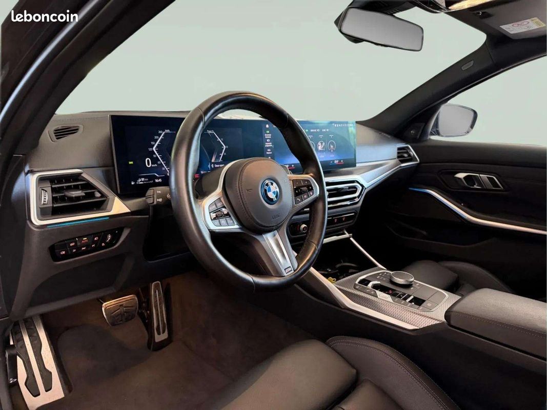 BMW Série 3 330e Touring M Sport * 292 ch * H&K * HUD * Toit Pano * Sièges M Sport (image 16)
