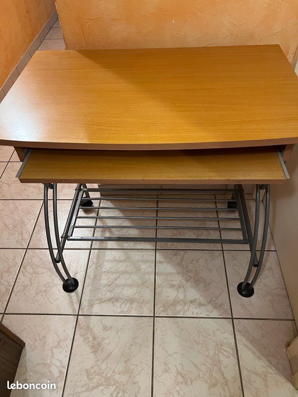 Bureau pour ordinateur (image 1)