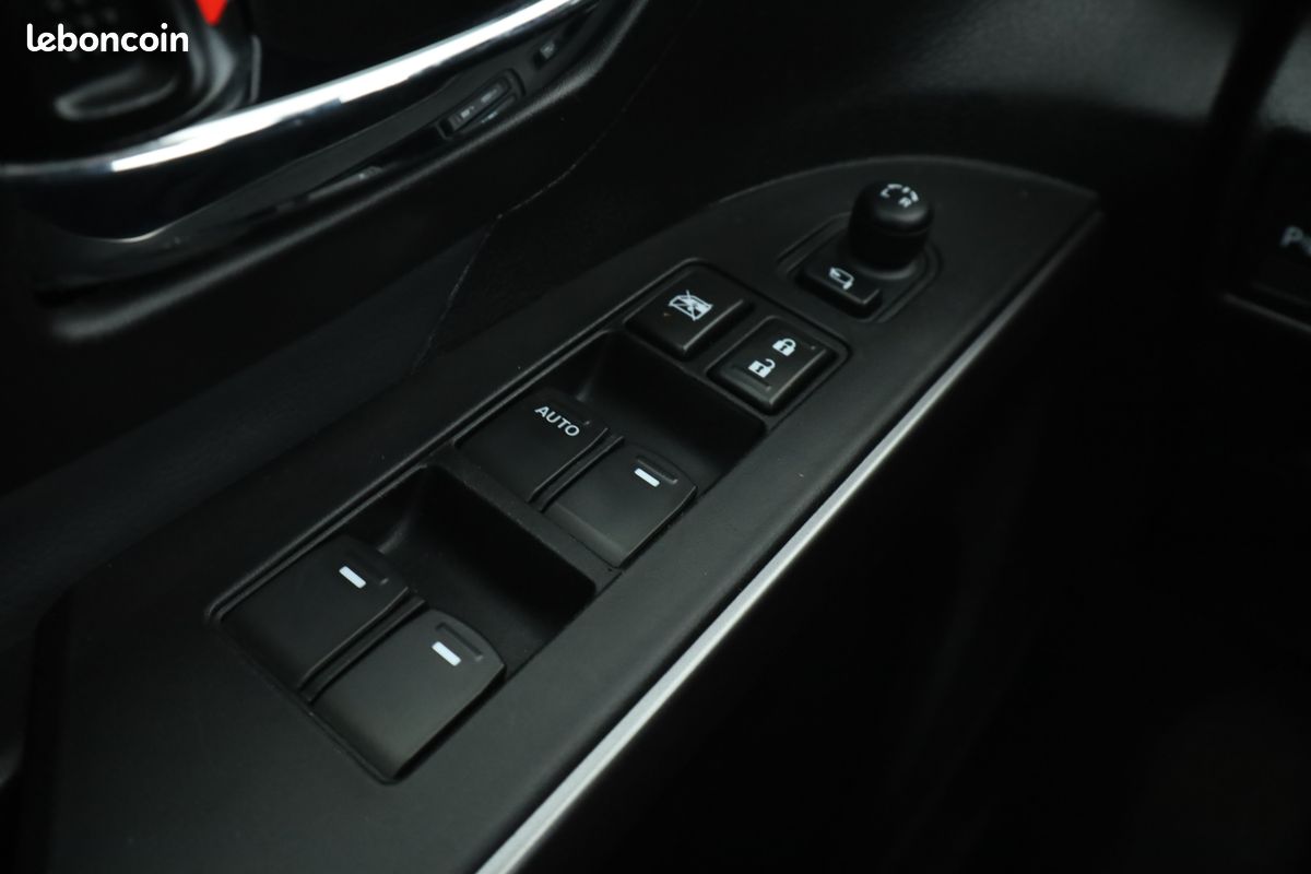 Suzuki S-Cross 1.5 DualJet Hybrid Style AllGrip Auto 116 ch (image 28)