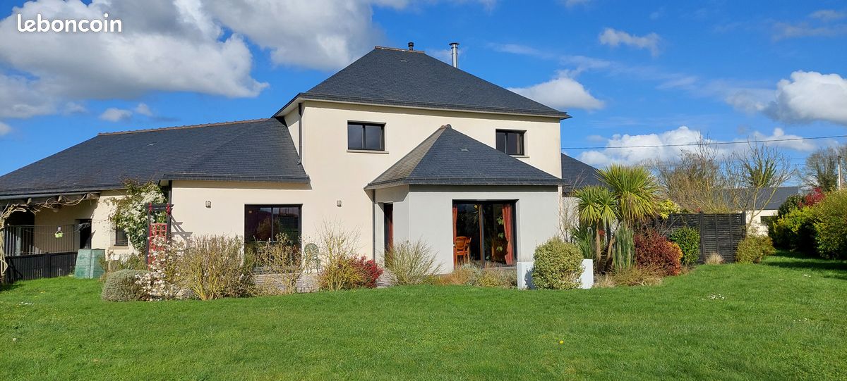 Maison 7 pièces 190 m² · à Montauban-de-Bretagne · 190 m² · 430 000 €