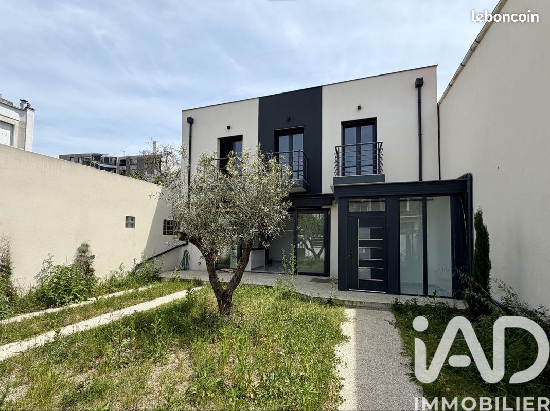 Maison 5 pièces 110 m² · à Drancy · 110 m² · 389 000 €