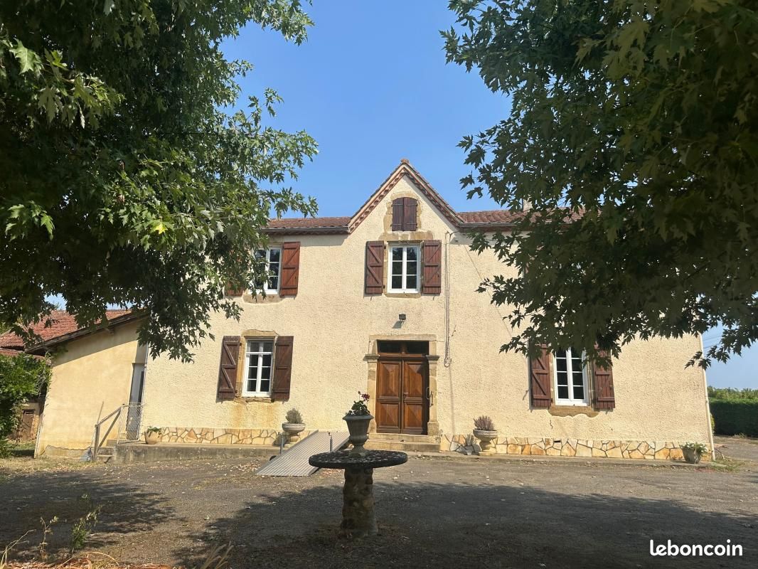 Maison 6 pièces 227 m² · à Plaisance · 227 m² · 244 500 €