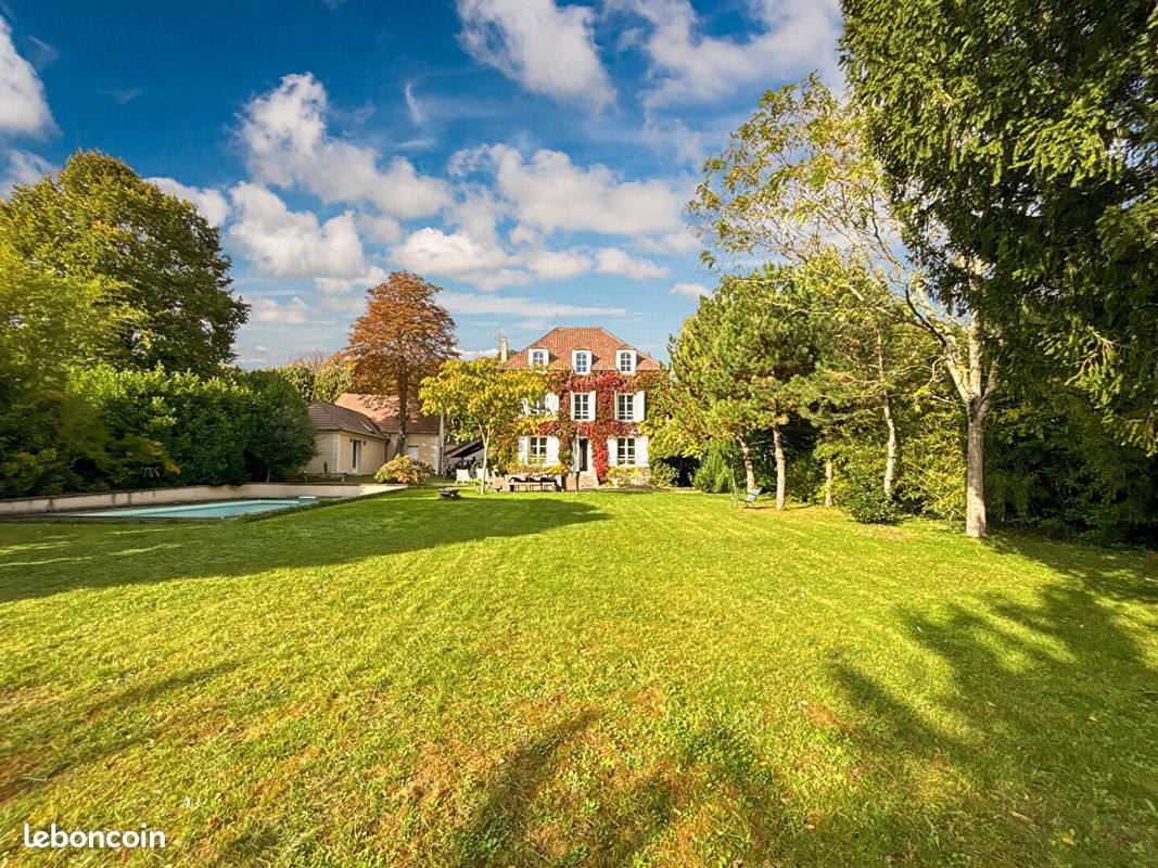 Maison 7 pièces 250 m² · à Gargenville · 250 m² · 795 000 €