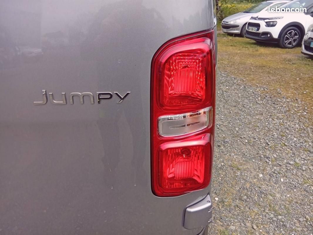 Citroën Jumpy FOURGON FGN M DIESEL 150 CH AUTOMAT (image 17)