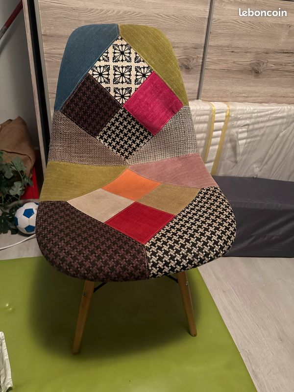 Chaise scandinave (image 2)