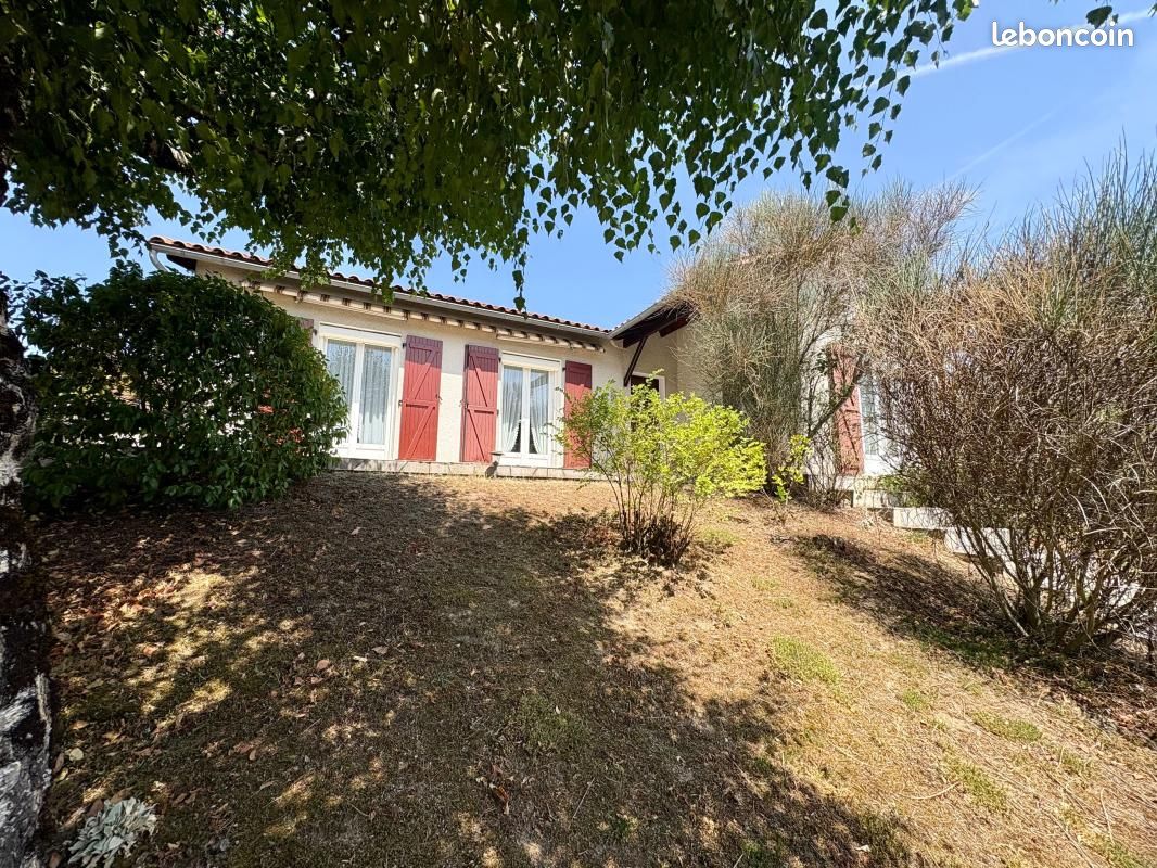 Maison 5 pièces 90 m² · à Montmorillon · 90 m² · 130 500 €