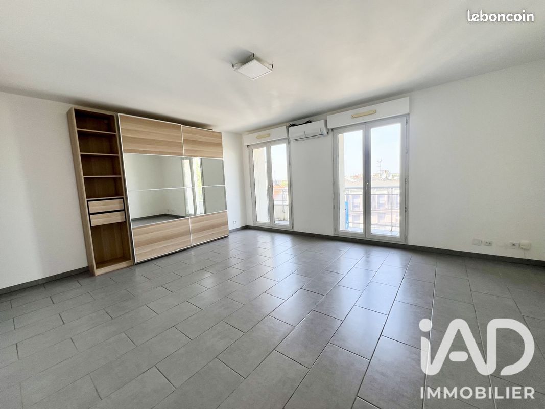 Appartement 1 pièce 34 m² · à Le Bourget · 34 m² · 160 000 €