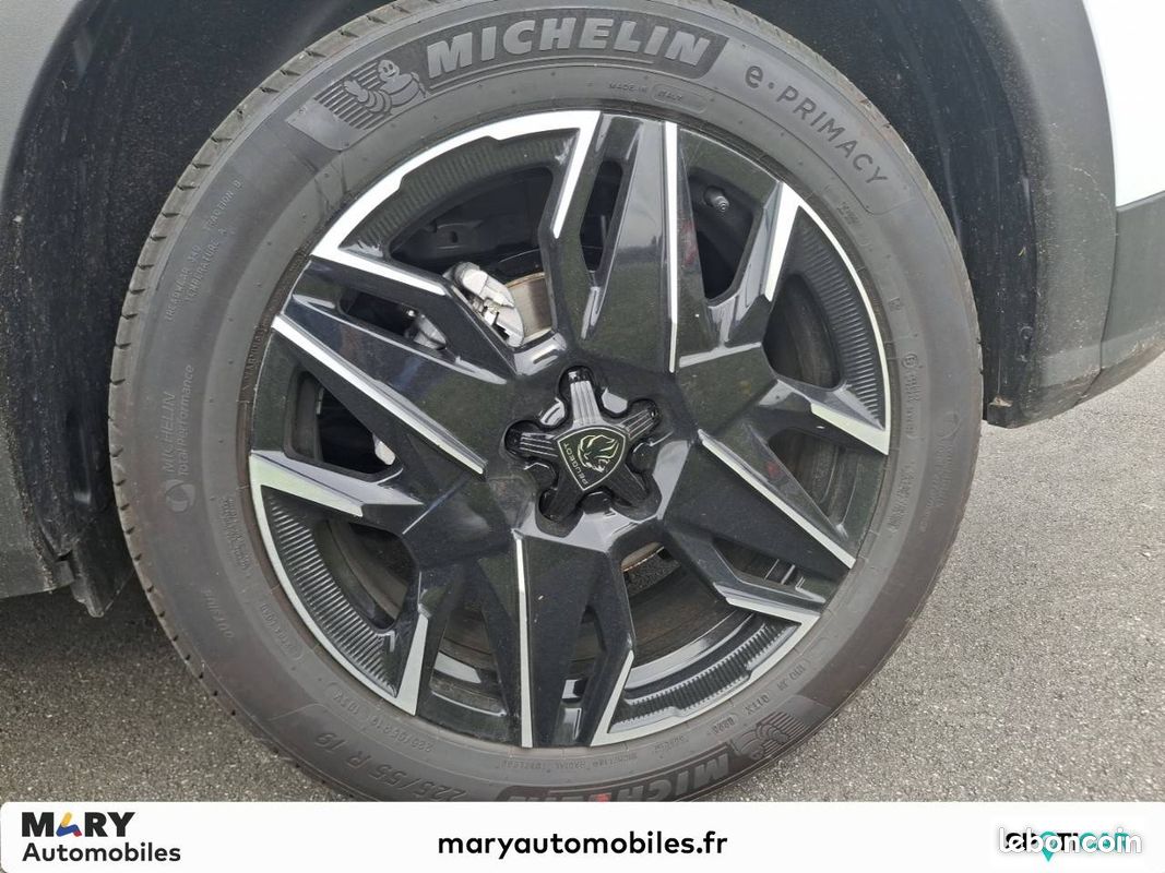PEUGEOT 3008 Hybrid 145 e-DCS6 Allure (image 11)