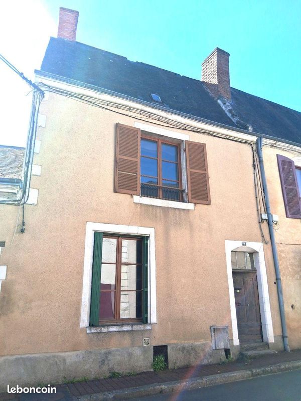 Maison 5 pièces 108 m² · à Le Lude · 108 m² · 71 000 €
