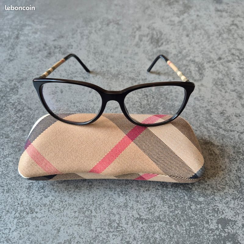 Lunettes Burberry (image 1)