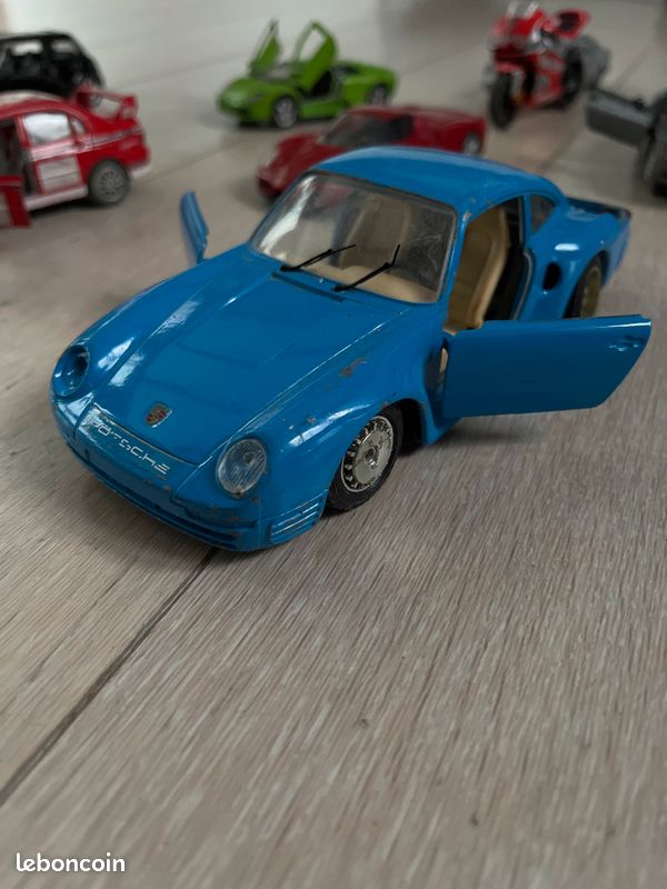 Lot de 8 voitures de sport miniatures en métal (image 2)