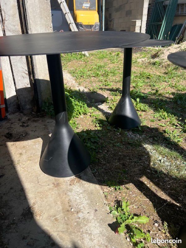 Je vends ce lot de 6 tables d'appoint hay parfaites pour apporter une touche moderne et fonctionnelle à votre salon. - Type de produit : Lot de 6 tables d'appoint - Marque : hay - Matériau : Bois - Di (image 2)