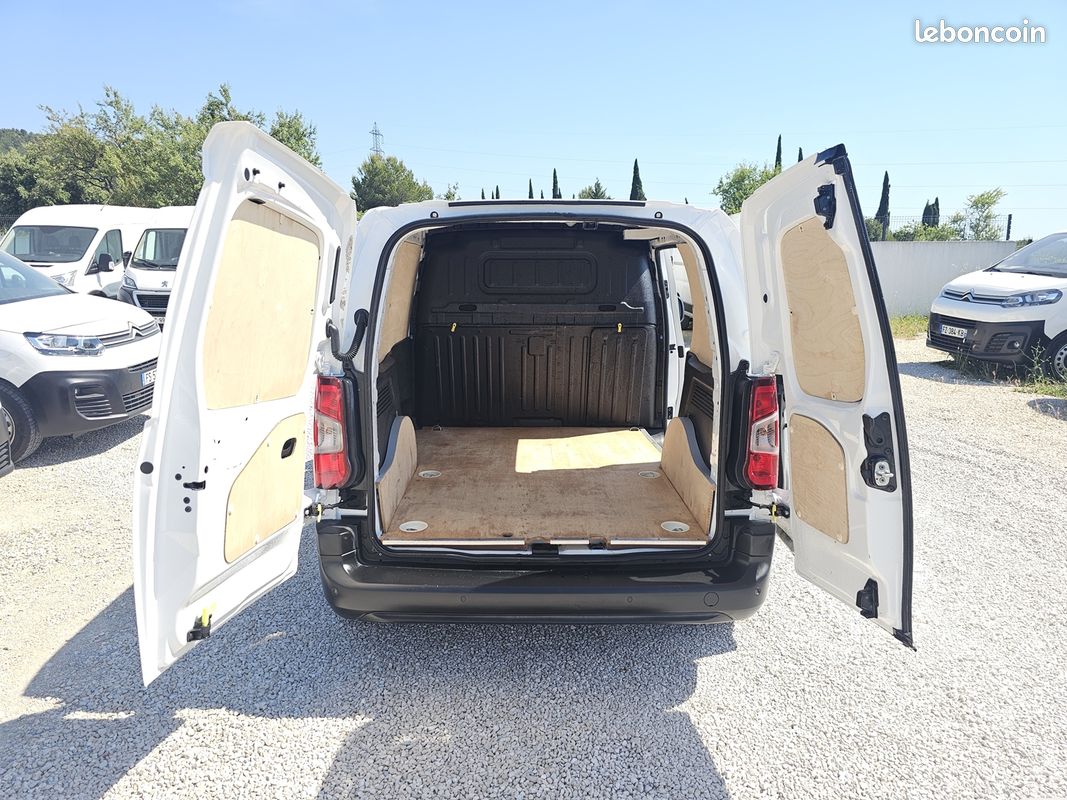 Citroen BERLINGO VAN BLUEHDI 100 S&S GPS CARPLAY AVEC 12 450 KM (image 10)