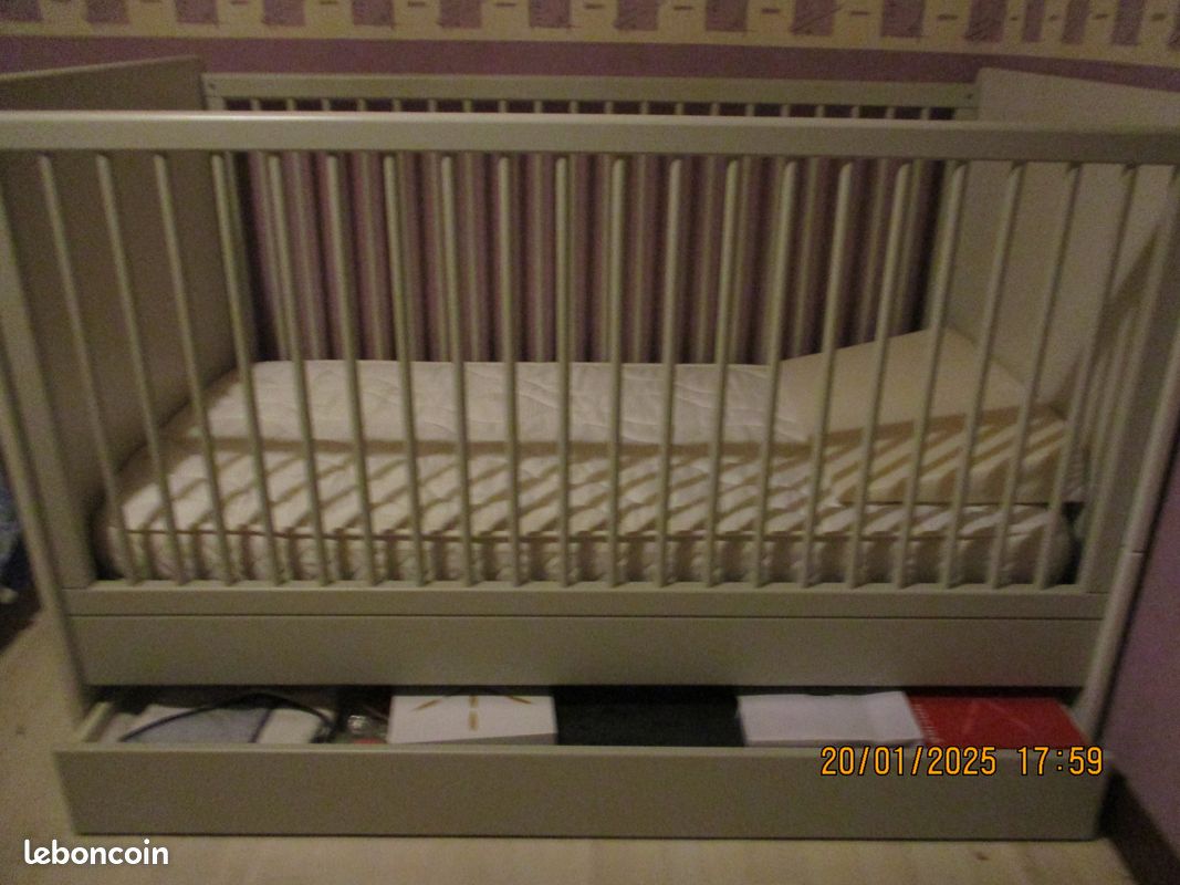 Lit bébé (image 1)